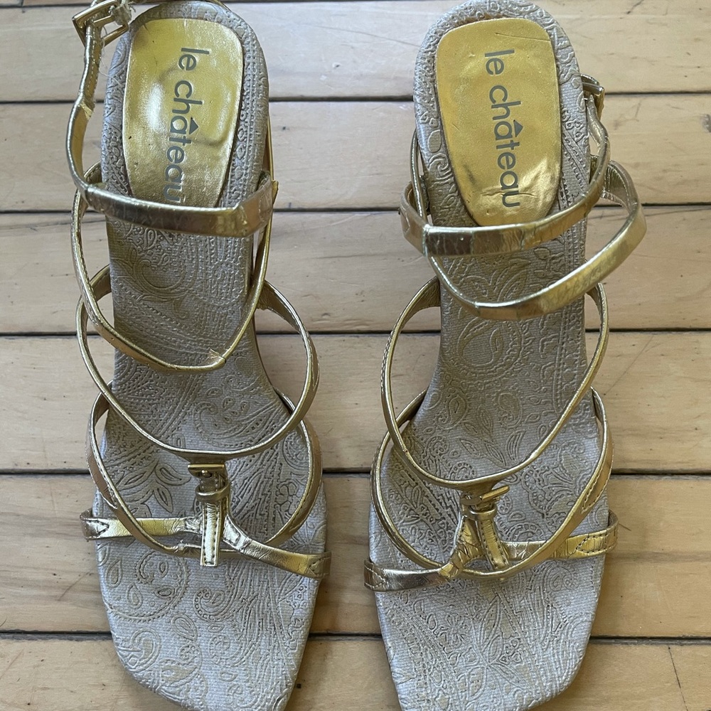 Shoes - Picture 2 of 3